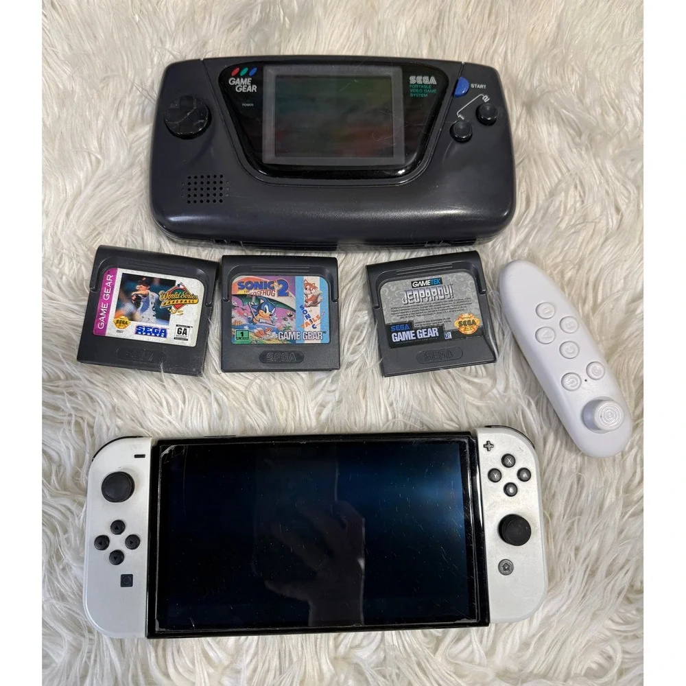 Sega Game Gear Bundle 3 Games Nintendo Switch White Joy-Con VR Remote Lot